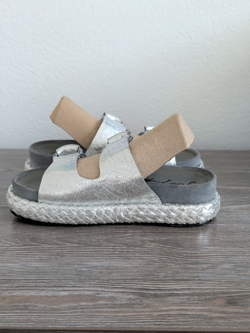 Free People PANAMA Silver Metallic Leather Platform Slides Sandals 39 9 9.5 Shoe - Picture 4 of 15